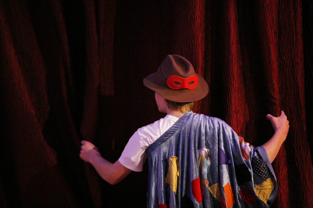theatre, curtain, cap-4941742.jpg